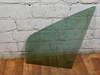 стекло двери передней левой Renault Scenic 1 поколение (1996 - 1999), минивэн