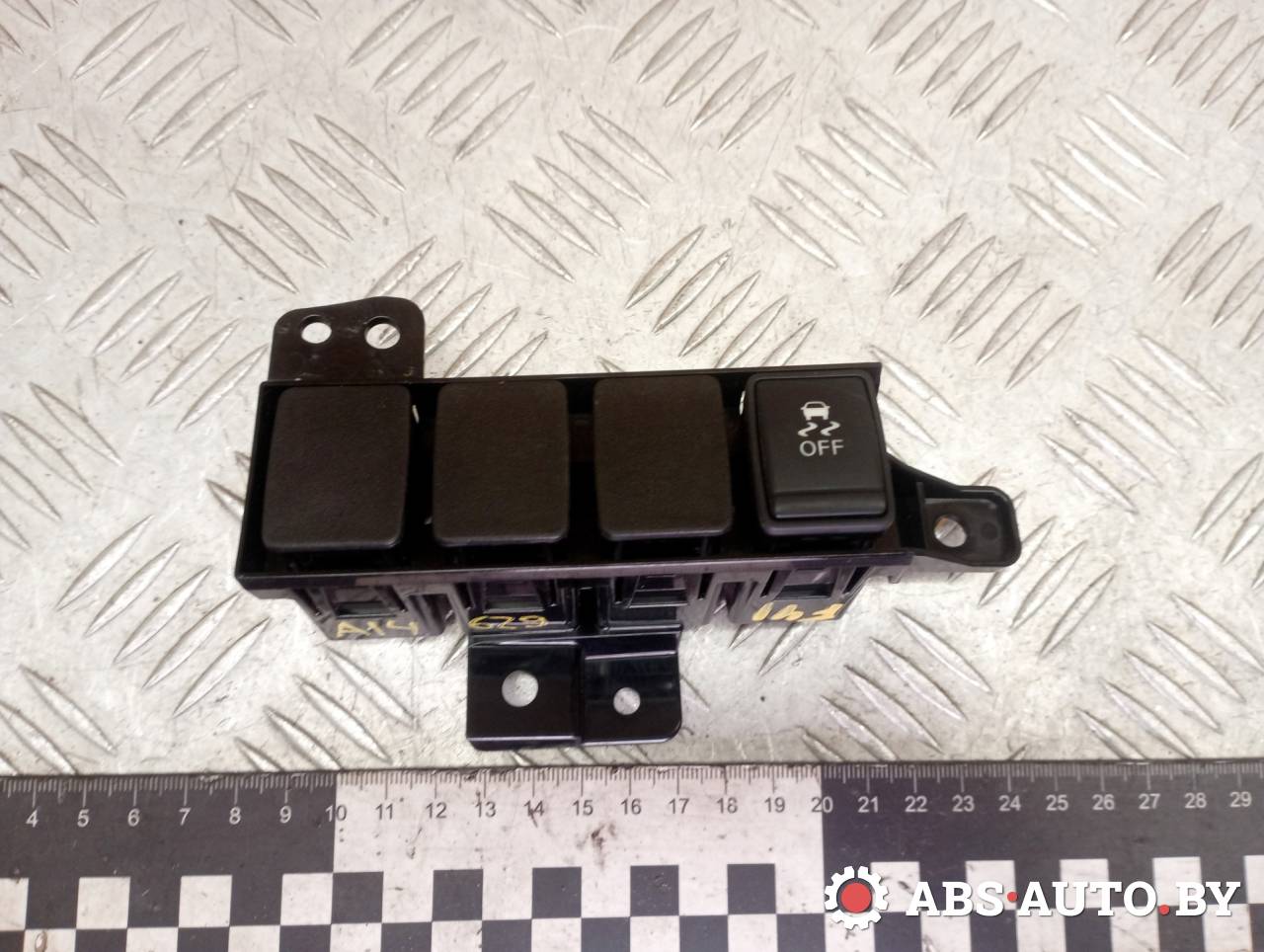 Кнопка антипробуксовочной системы (ABS/ESP) Nissan X-Trail T32 2014, 1.6 л., R9M, дизель, МКПП, полный подключаемый привод, правый руль, 1KA0A - фото №1