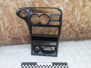 Декоративная накладка центральной консоли Hyundai Lantra J2 1996, 1.6 л., G4GR, бензин, МКПП, 8474129050, 8474229050