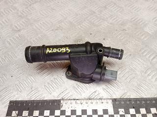 фланец (тройник) системы охлаждения Volkswagen Golf 5 поколение 2007, 1.9 л., дизель, 03G121132B