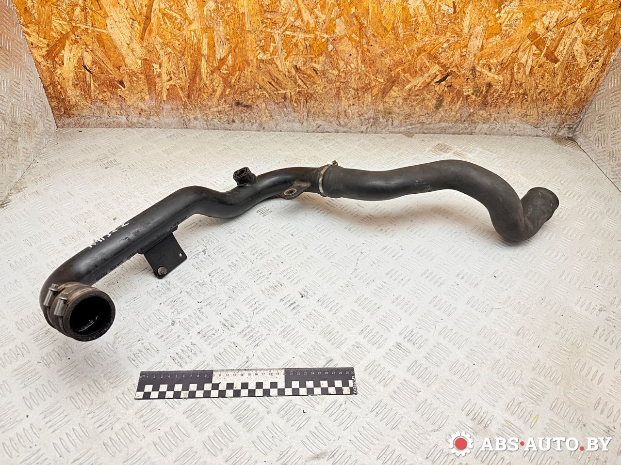 патрубок интеркулера Audi A6 4B/C5 1997, 1.9 л., AFN, дизель, МКПП, седан, 8D0145840M - фото №1