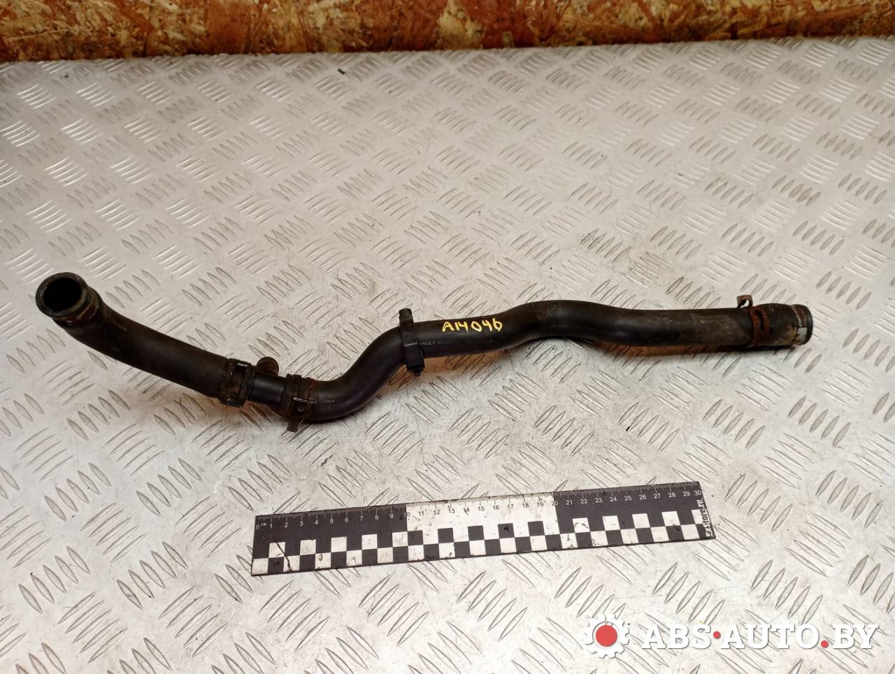 патрубок радиатора Renault Scenic 1 поколение 1998, 1.6 л., бензин, МКПП - фото №1