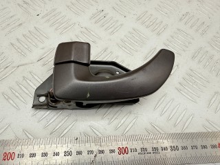 ручка внутренняя задняя левая Hyundai Terracan 1 поколение HP 2003, 2.9 л., дизель, МКПП, внедорожник 5 дв., полный привод
