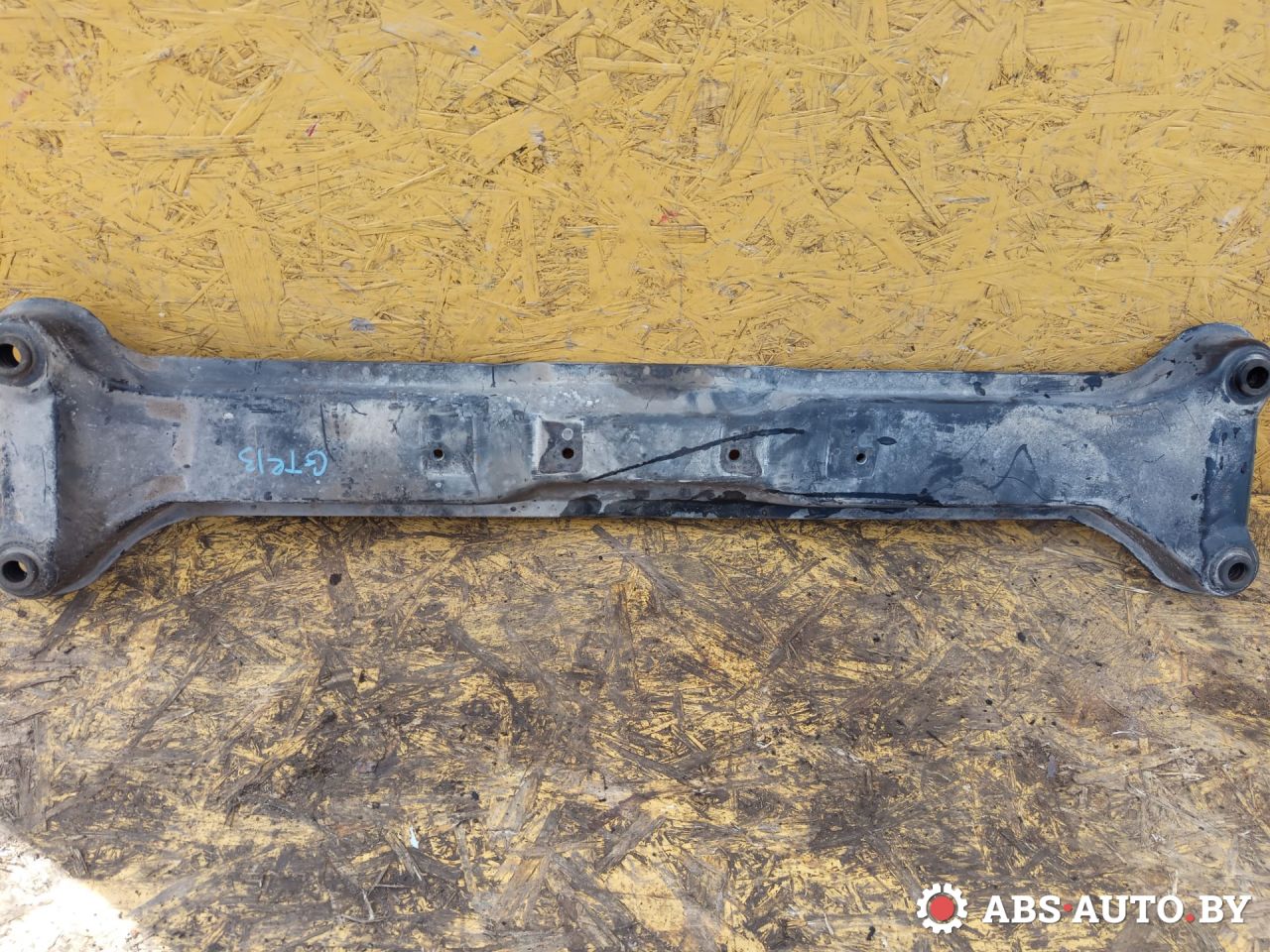 балка под КПП Mitsubishi Pajero 3 поколение 2002, 3.2 л., дизель, МКПП, внедорожник 3 дв. - фото №1