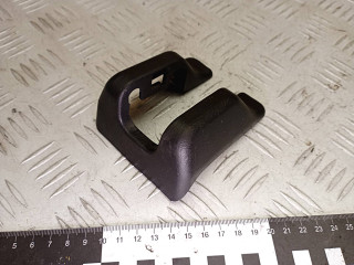 Пластик салазок сидений Toyota RAV4 2 поколение (XA20) [рестайлинг] 2005, 2.0 л., 1CD-FTV, дизель, МКПП, внедорожник 5 дв., 7215942010