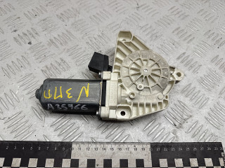 моторчик стеклоподъемника передний правый Mercedes-Benz A W169 2 поколение (2004-2008) 2005, 1.5 л., M 266.920, бензин, МКПП, хетчбэк 5 дв., правый руль, A1698201842, 996145101, 7746013101