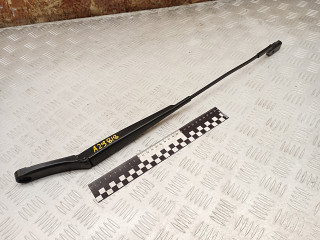 щеткодержатель (поводок стеклоочистителя, дворник) Volkswagen Passat B6 2009, 2.0 л., дизель, МКПП, универсал, 3C1955410B