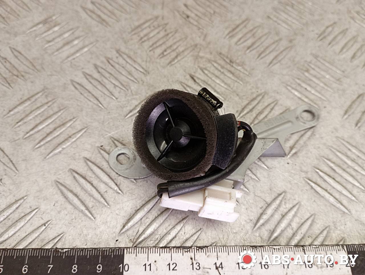 динамик высокочастотный (пищалка) Mitsubishi Pajero 3 поколение 2002, 3.2 л., дизель, МКПП, внедорожник 3 дв., MR411453 - фото №1