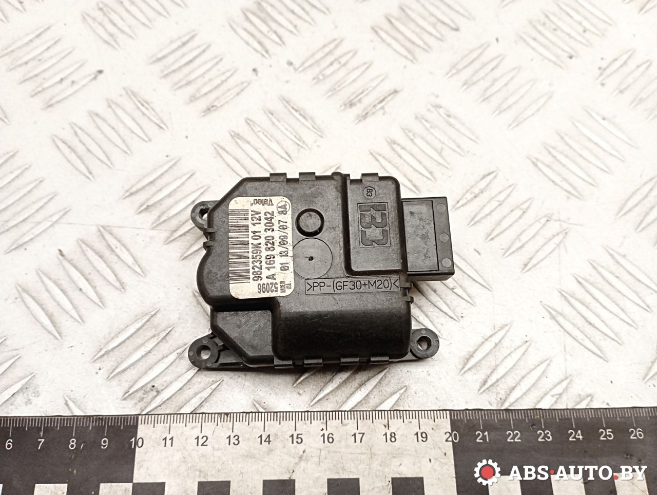 моторчик заслонки печки Mercedes-Benz A W169 2 поколение (2004-2008) 2008, 2.0 л., OM 640.942, дизель, МКПП, хетчбэк 5 дв., правый руль, A1698203042, 982359K - фото №1