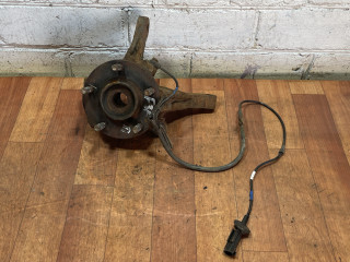 ступица передняя правая Peugeot 4007 1 поколение 2009, 2.2 л., дизель, МКПП, полный подключаемый привод, правый руль, 4670A032