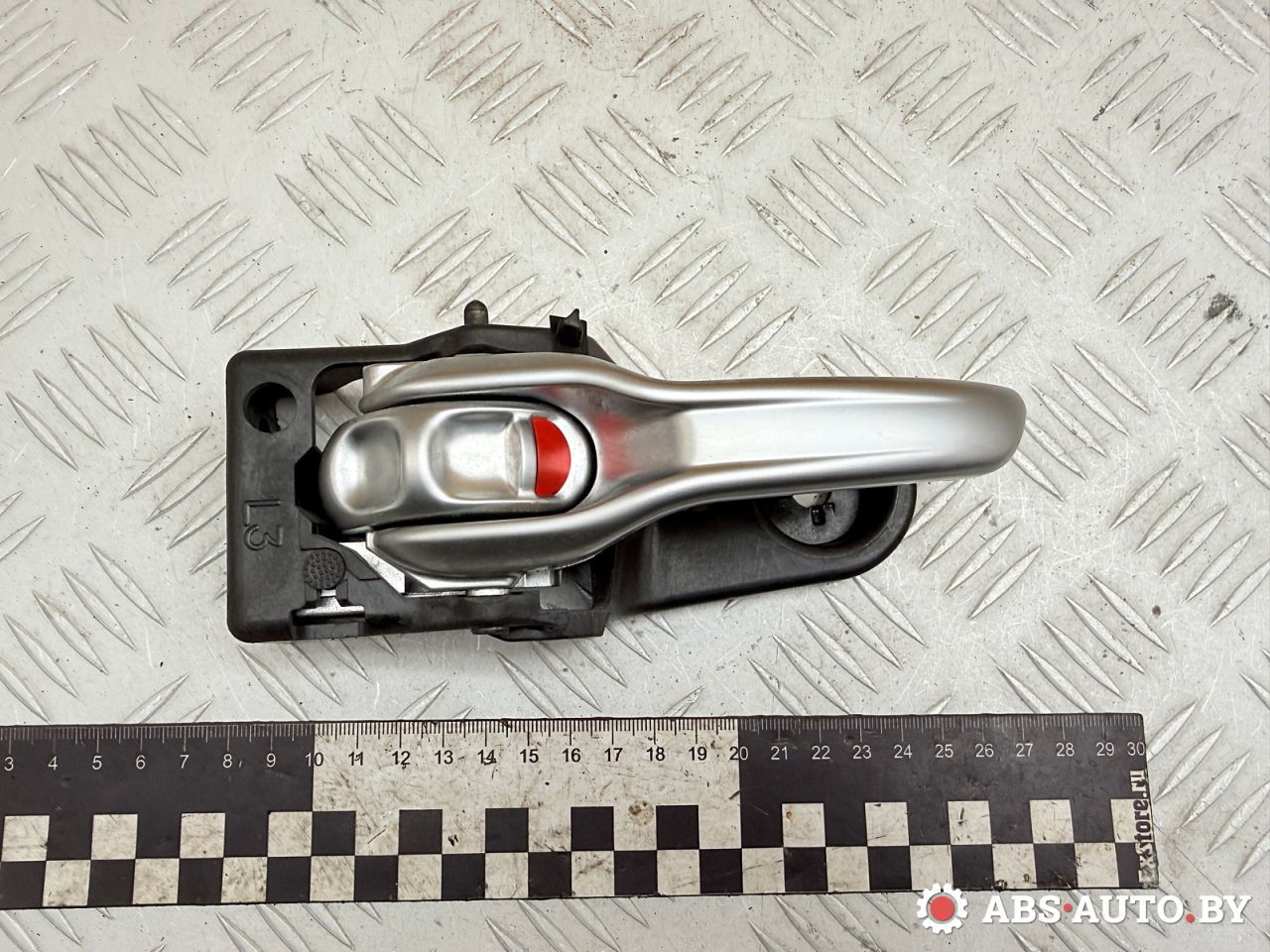 ручка внутренняя задняя левая Jeep Cherokee 5 поколение 2016, 2.0 л., EBT, дизель, АКПП, внедорожник 5 дв., C37091103 - фото №1