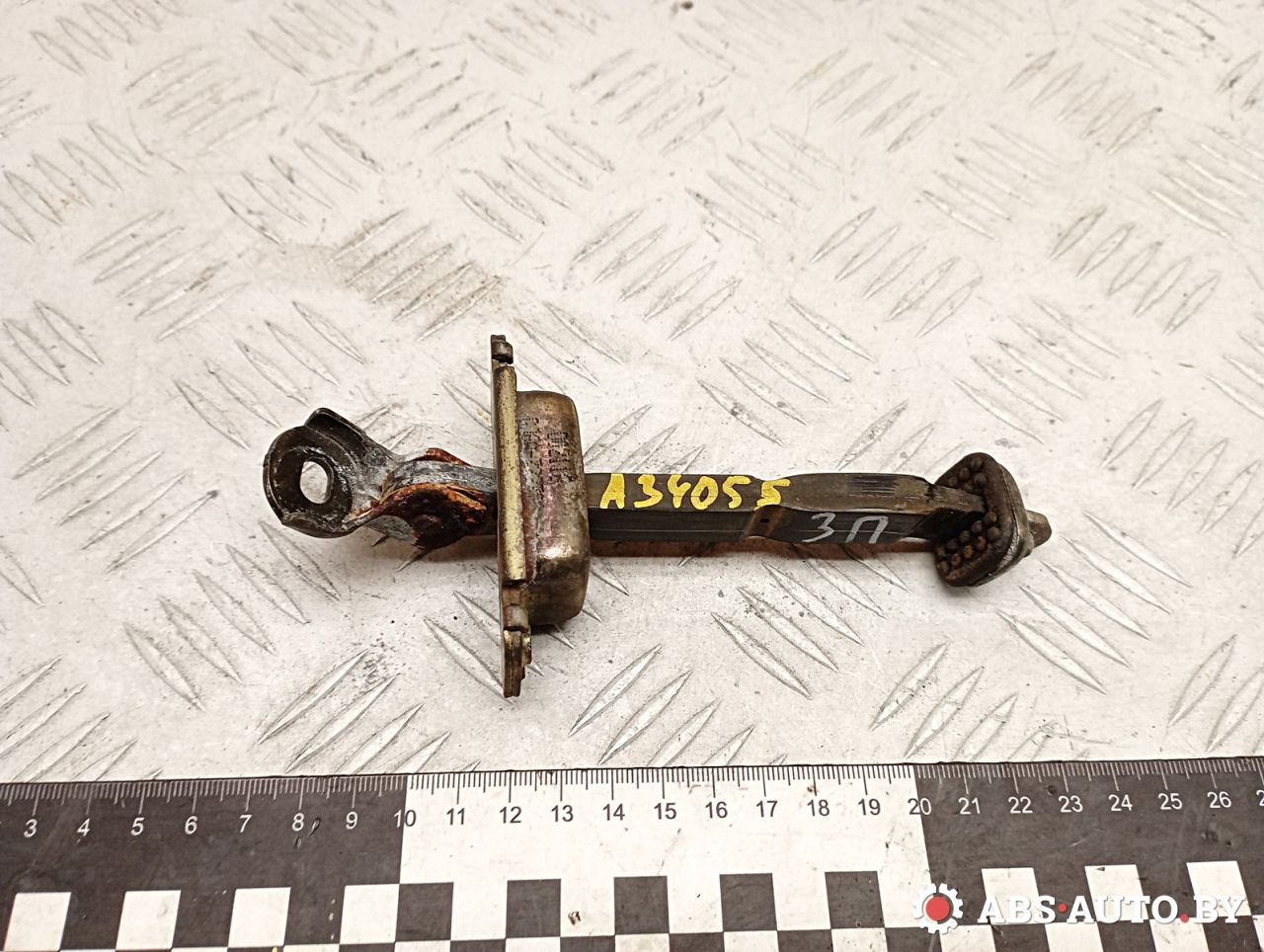 ограничитель открывания двери задней Mazda 6 GG 2003, 2.0 л., бензин, МКПП, правый руль, GJ6A72270B - фото №1