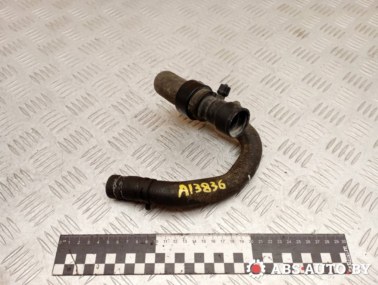 патрубок радиатора Peugeot 307 1 поколение 2005, 2.0 л., бензин, АКПП, универсал - фото №1