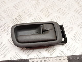 ручка внутренняя передняя правая Toyota RAV4 2 поколение (XA20) 2003, 2.0 л., 1CD-FTV, дизель, МКПП, внедорожник 5 дв.