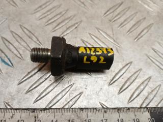 датчик давления масла Volkswagen Bora 1 поколение 2004, 1.6 л., бензин, МКПП, седан, 06A919081A, 06A919081D, 06A919081E, 06A919081F, 06A919081J, 07C117015D, 07D117015G, 6A919081A, 6A919081D, 6A919081E, 6A919081F, 6A919081J, 7C117015D, 7D117015E, 7D117015G, 1094739, 1428055, 1461878, 1M21-9278-BA, 6M219278BA, 95VW9278EA, 95560609100, 95560609101