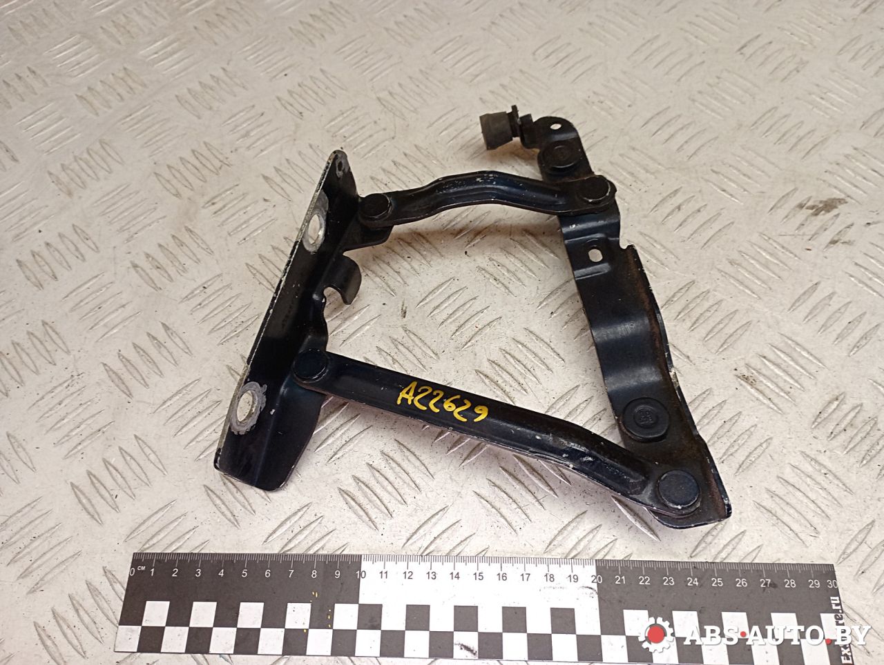 петля капота левая Chrysler PT Cruiser 1 поколение 2002, 2.2 л., дизель, 4724541ABA - фото №1