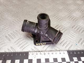 фланец (тройник) системы охлаждения Audi A4 B5 [рестайлинг] 2000, 1.6 л., бензин, 050121133C