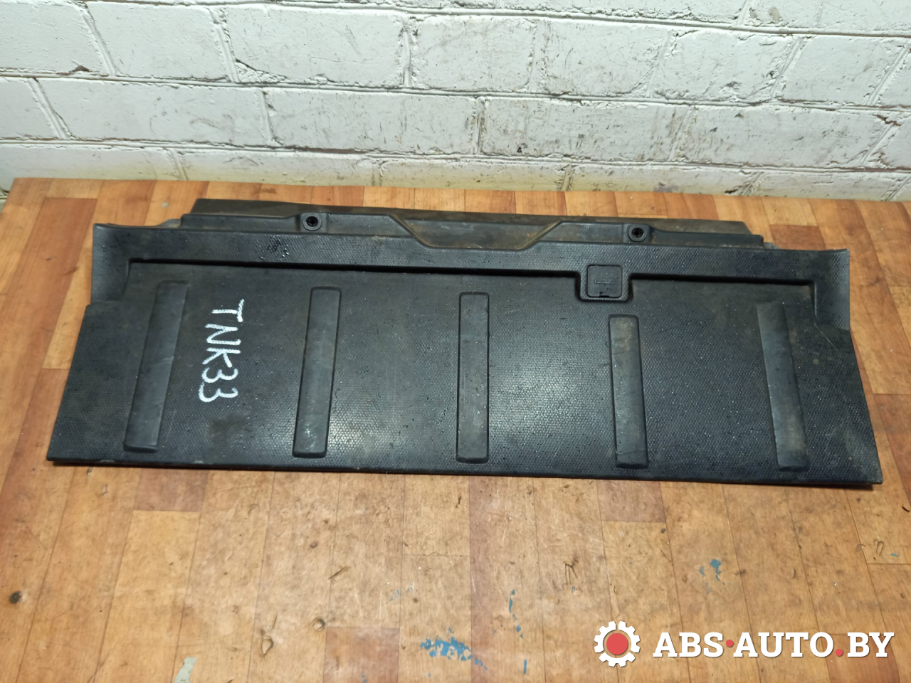 обшивка крышки багажника Peugeot 4007 1 поколение 2009, 2.2 л., дизель, МКПП, полный подключаемый привод, правый руль, 7240A024 - фото №1