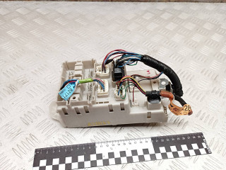 блок предохранителей Toyota RAV4 2 поколение (XA20) 2003, 2.0 л., 1CD-FTV, дизель, МКПП, внедорожник 5 дв., 8273342080