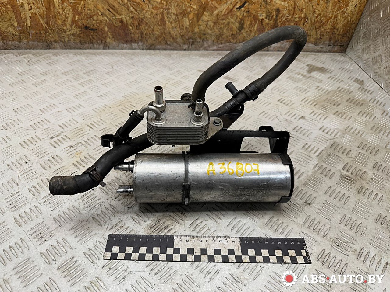 Радиатор охлаждения топлива Volkswagen Touareg 1 поколение 2006, 2.5 л., BAC, дизель, МКПП, внедорожник 5 дв., 7L6203491A - фото №1