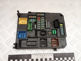 Блок BSI Peugeot 308 T9 2014, 1.6 л., дизель, МКПП, хетчбэк 5 дв., правый руль, 9806687880, S180204003B, A2C32427600