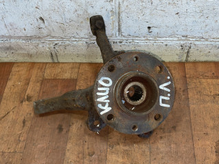 ступица передняя левая Renault Clio 1 поколение 1997