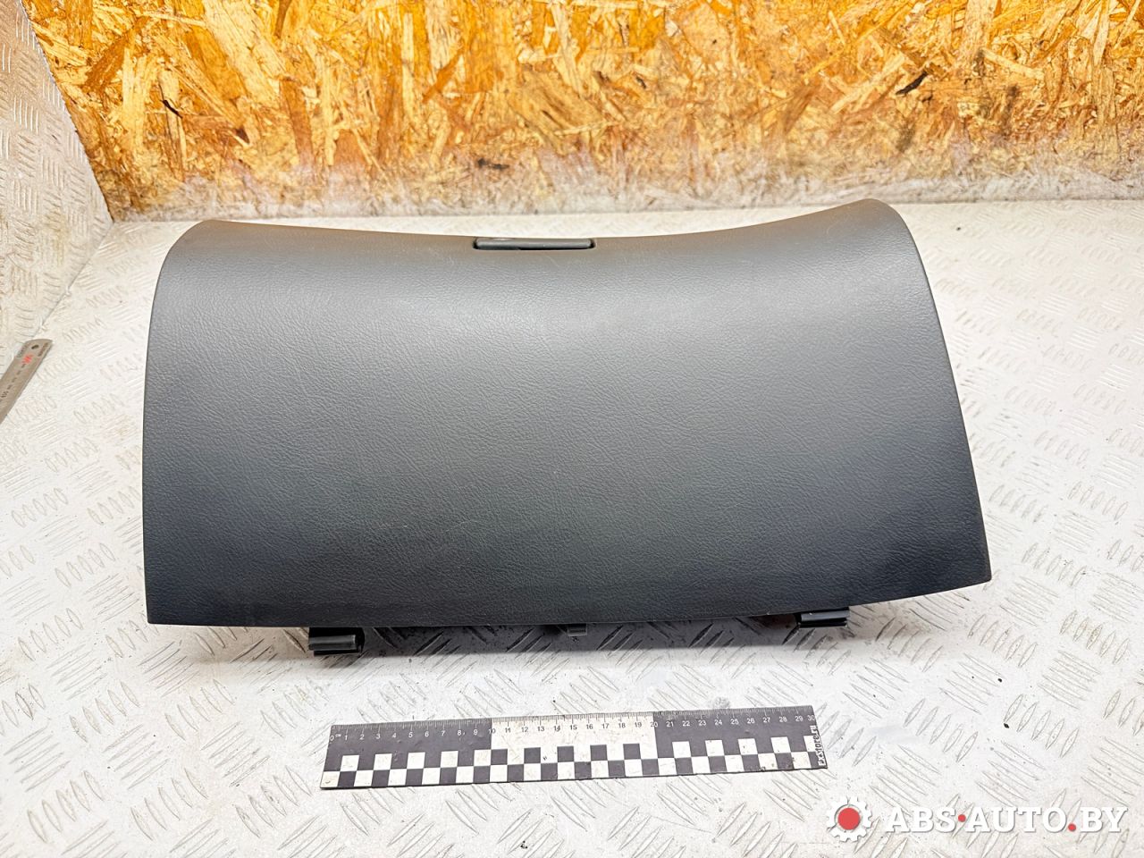 бардачок Toyota Avensis 2 поколение (T250) 2006, 2.0 л., 1CD-FTV, дизель, МКПП, универсал, 5555005070 - фото №1