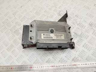 блок управления двигателем Renault Scenic 2 поколение 2005, 1.6 л., бензин, МКПП, 8200298457, 215841533B1