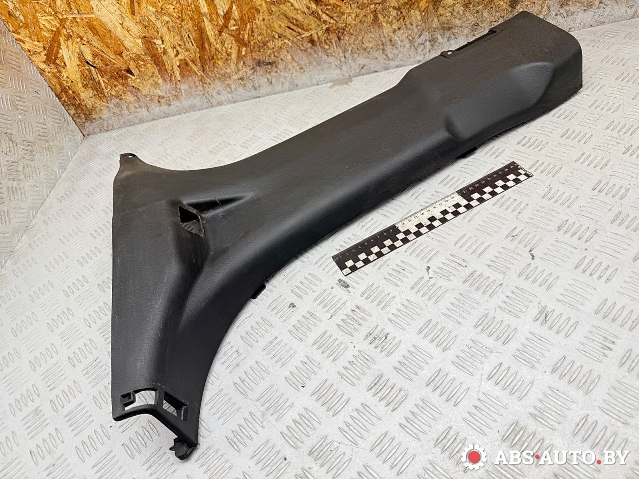 обшивка стойки центральной левой Kia Sorento 2 поколение 2011, 2.2 л., дизель, АКПП, 970502P000 - фото №1