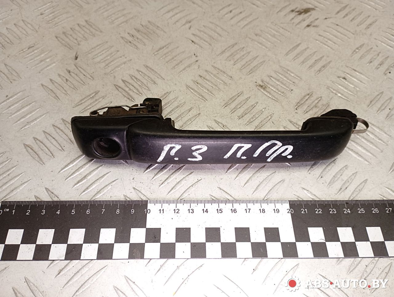 ручка наружная Volkswagen Golf 3 поколение 1995, 1.4 л., бензин, 1H0837205A, 1H0837211, 1H0837209 - фото №1