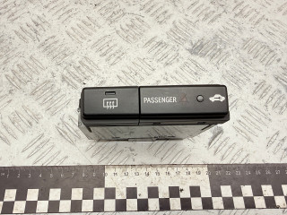 кнопка обогрева заднего стекла Toyota Avensis 2 поколение (T250) 2006, 2.0 л., 1CD-FTV, дизель, МКПП, универсал, 8479005130C, MS475200430