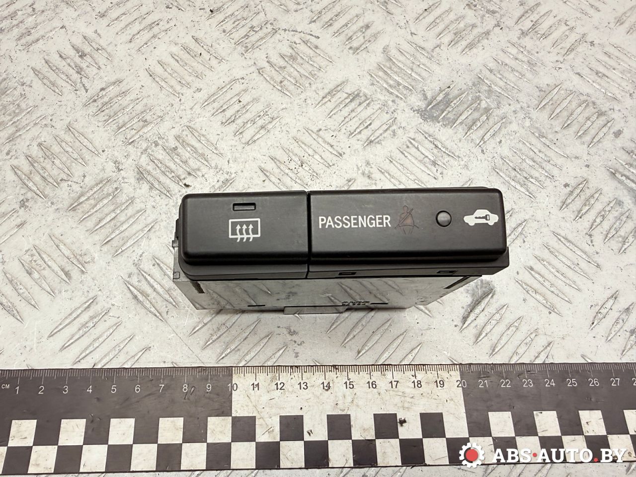 кнопка обогрева заднего стекла Toyota Avensis 2 поколение (T250) 2006, 2.0 л., 1CD-FTV, дизель, МКПП, универсал, 8479005130C, MS475200430 - фото №1