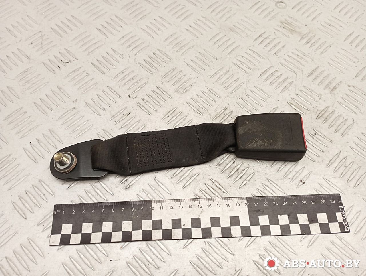 замок ремня безопасности Alfa Romeo 146 1 поколение 1997, 1.9 л., дизель, МКПП, 38201 - фото №1