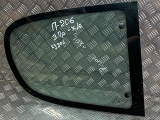 стекло кузовное боковое правое Peugeot 206 1 поколение 2003, хетчбэк 3 дв.