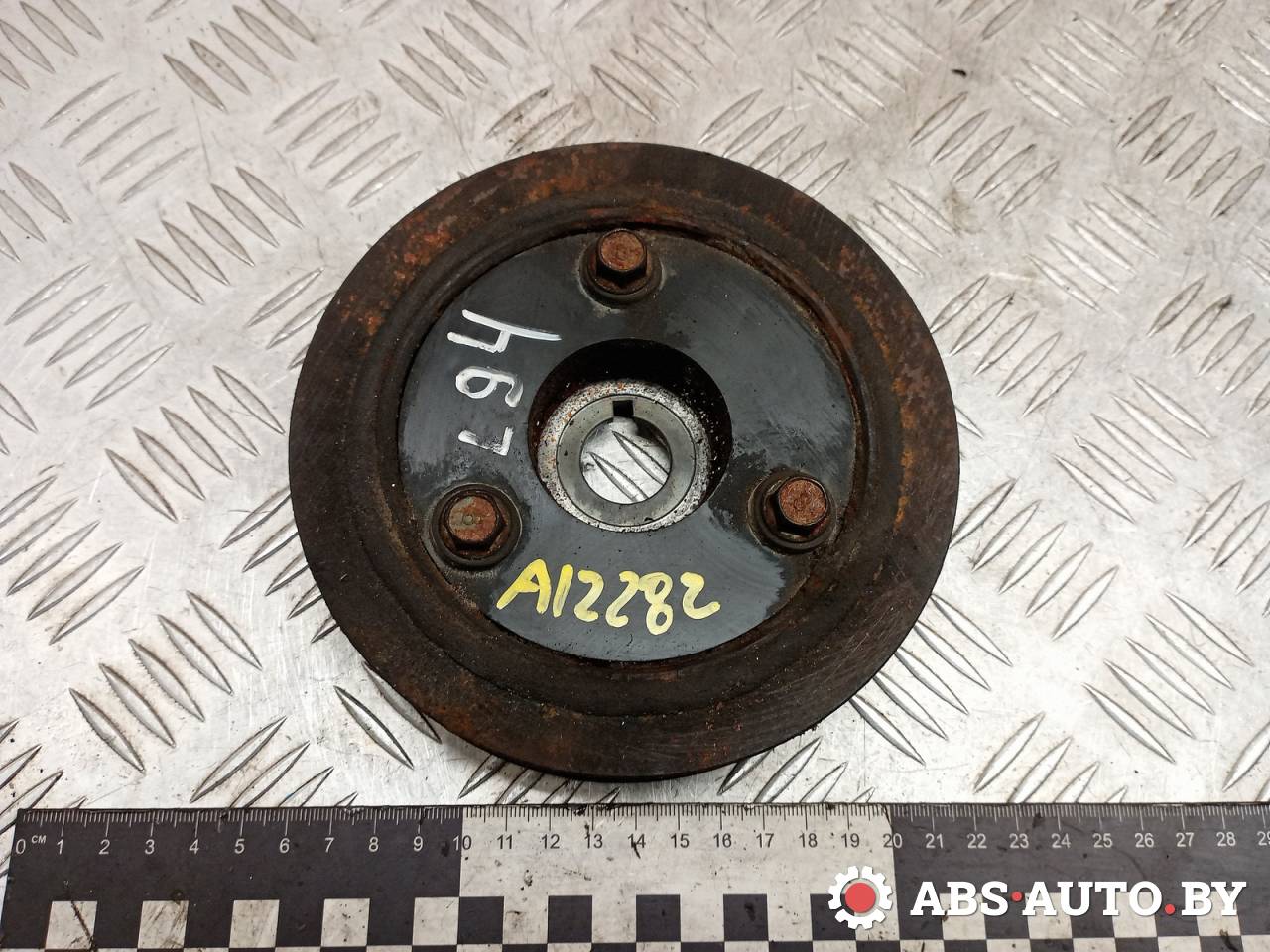 шкив коленвала Hyundai H-1 Grand Starex 2011, 2.5 л., дизель, МКПП - фото №1