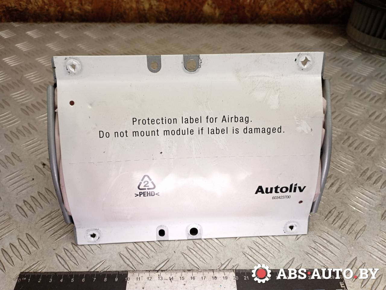 подушка безопасности пассажира Volvo XC90 1 поколение 2005, 2.4 л., D 5244 T, дизель, МКПП, внедорожник 5 дв., полный привод, правый руль, 30642900, 7043000265, 600376300, 603423700 - фото №1