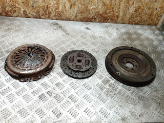 комплект сцепления Peugeot Bipper 1 поколение 2010, 1.4 л., 8HS (DV4TED), дизель, АКПП, правый руль, 9637569810, 120038710, 319021910