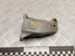 кронштейн двигателя Volkswagen Golf 3 поколение 1996, 1.6 л., бензин, 1H0199354E
