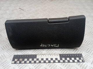 бардачок Skoda Roomster 1 поколение 2007, 5J1857096A