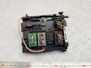 блок предохранителей Peugeot 307 1 поколение [рестайлинг] (2005 - 2008), 9644038680