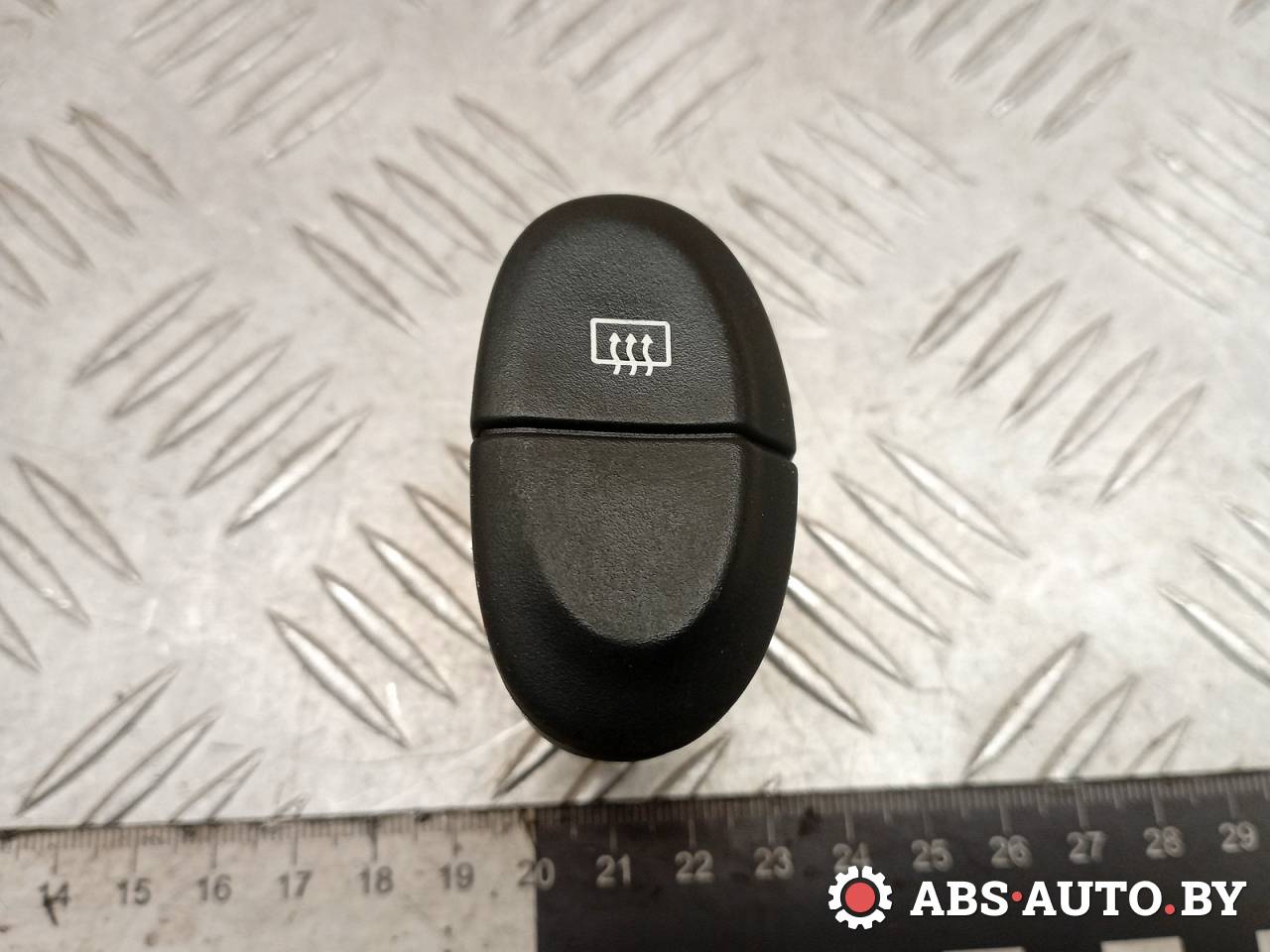 кнопка обогрева заднего стекла Renault Scenic 1 поколение 1999, 2.0 л., бензин, МКПП, 841243B - фото №1