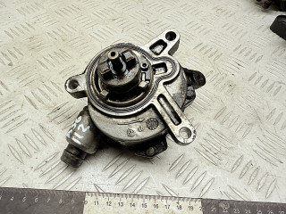 насос вакуумный Volvo XC90 1 поколение [рестайлинг] 2008, 2.4 л., D 5244 T4, дизель, АКПП, внедорожник 5 дв., правый руль, 31219463, 30677904, 30731825, 31375106, 8658230, 8699237, 08699237