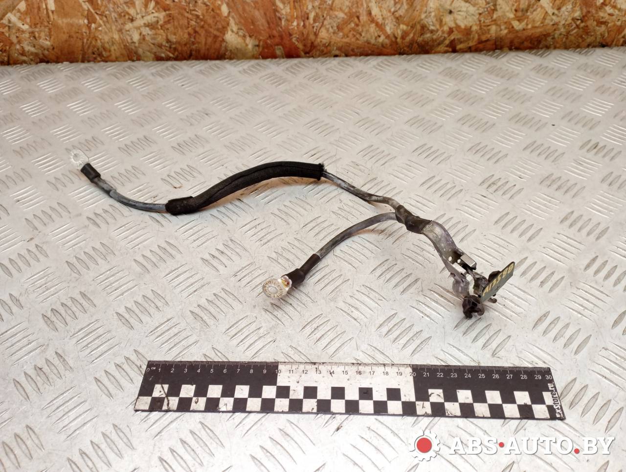 клемма аккумулятора плюс Peugeot 5008 1 поколение 2011, 1.6 л., дизель, МКПП, передний привод - фото №1