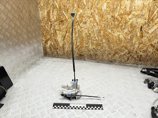 замок двери передней левой Peugeot Bipper 1 поколение 2010, 1.4 л., 8HS (DV4TED), дизель, АКПП, правый руль, 1365228080