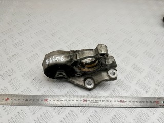 кронштейн полуоси Peugeot 3008 1 поколение 2012, 1.6 л., 9HR (DV6C), дизель, робот, 81090780, 9684500180