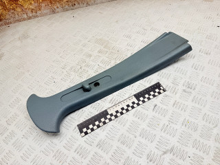 обшивка стойки центральной правой Renault Scenic 1 поколение (1996 - 1999), 1.6 л., K7M 702, бензин, МКПП, 7700835104
