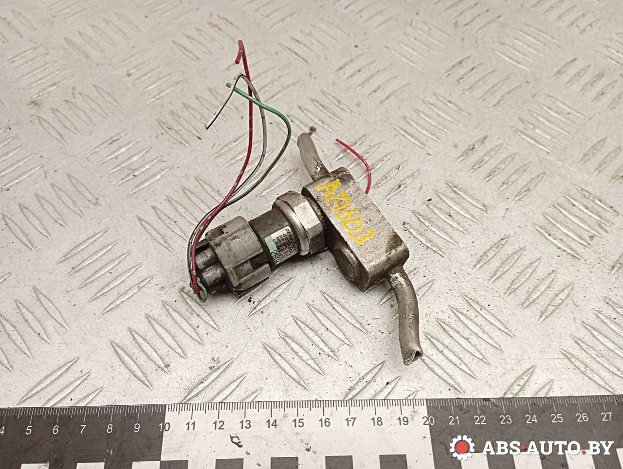 датчик кондиционера Toyota RAV4 2 поколение (XA20) 2003, 2.0 л., 1CD-FTV, дизель, МКПП, внедорожник 5 дв., 4434400050 - фото №1