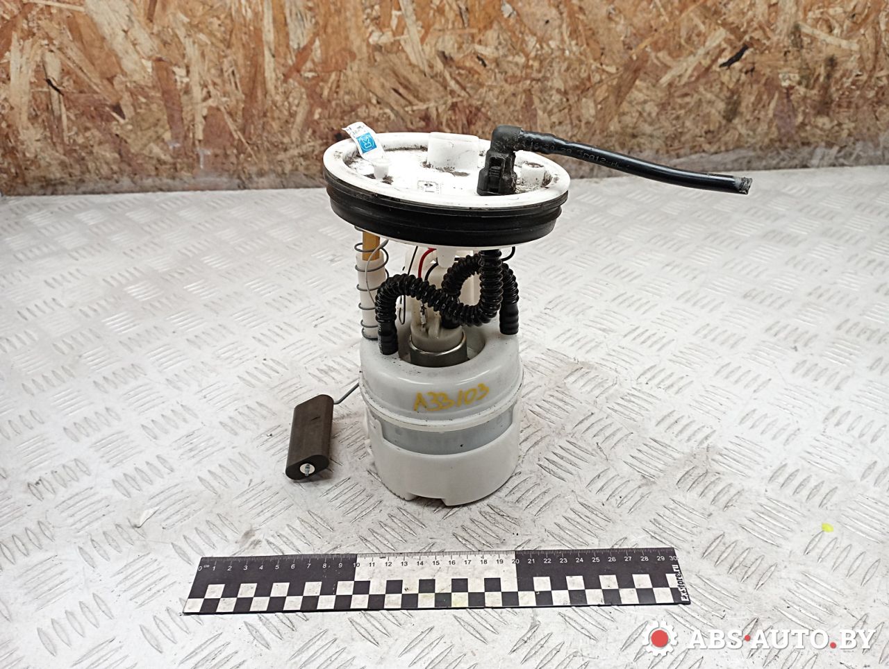 насос топливный Mini Cooper 2 поколение 2010, 1.6 л., N16 B16 A, бензин, кабриолет, правый руль, 2752287, 16112752287, 16112754806, E10575M, 0986580417, A777BM1280, FE10161, FE1016112B1, KR5103M, 77004, 775367, 702700580, 347105, 601N10198Z - фото №1