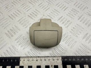 Крепление (крючок) солнцезащитного козырька Renault Scenic 2 поколение [рестайлинг] 2007, 1.5 л., K9K 732, дизель, МКПП, 8200262288