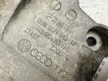 кронштейн генератора Skoda Octavia 2 поколение (A5) 2006, 1.9 л., BXE, дизель, МКПП, универсал, 038903143AF - фото №2